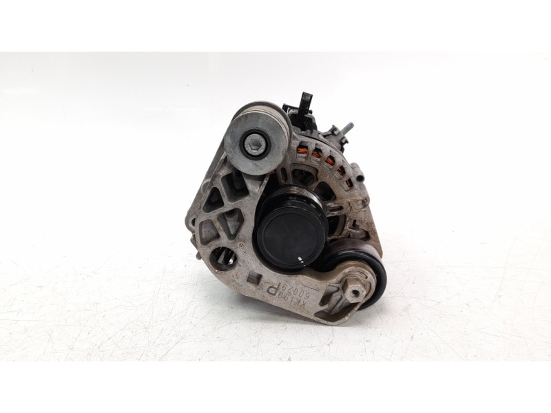 Recambio de alternador para hyundai tucson referencia OEM IAM 373002M420  