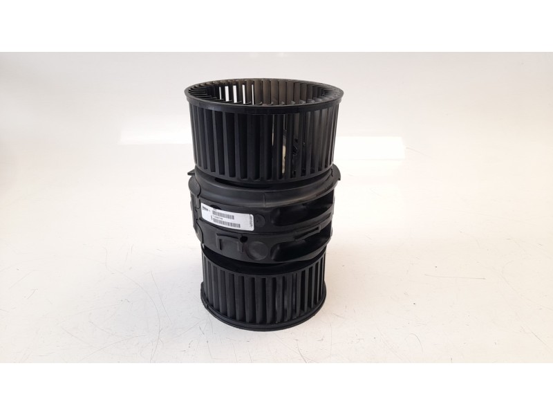 Recambio de ventilador calefaccion para renault megane iii berlina 5 p limited referencia OEM IAM T1009074B  