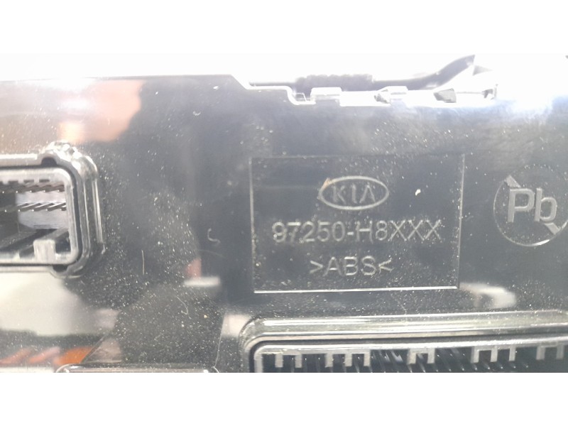 Recambio de mando climatizador para kia stonic (ybcuv) 1.6 crdi cat referencia OEM IAM 97250H8220SA1  