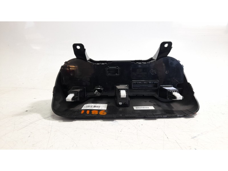 Recambio de mando climatizador para kia stonic (ybcuv) 1.6 crdi cat referencia OEM IAM 97250H8220SA1  