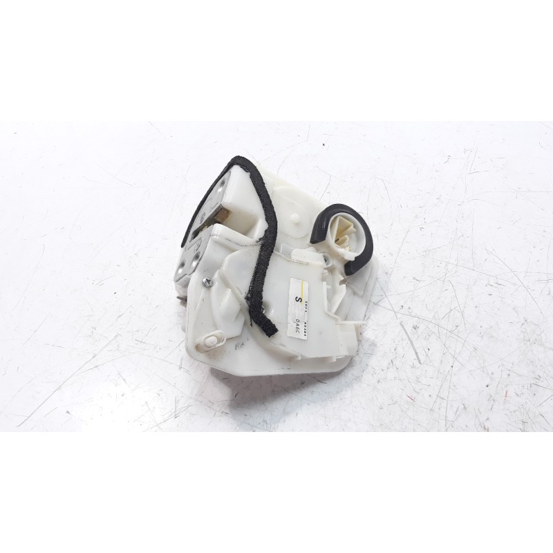Recambio de cerradura puerta trasera izquierda para mazda 2 lim. () 1.5 16v cat referencia OEM IAM D09L73310  