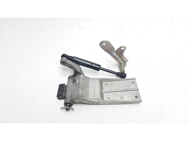 Recambio de retenedor puerta para yamaha x-max 300 x-max 300 referencia OEM IAM B74F47690000 BL1F478G00 
