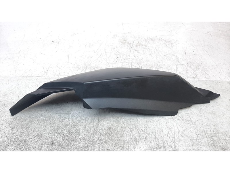 Recambio de moldura para honda x-adv x-adv referencia OEM IAM 77261MKTD000  