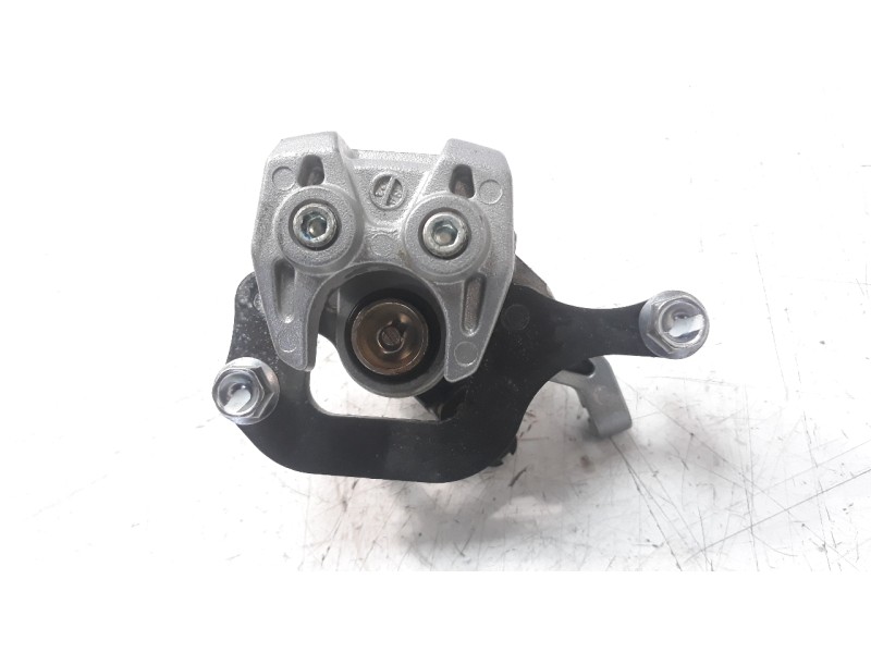 Recambio de pinza de freno trasera derecha para honda x-adv referencia OEM IAM 43250MKHD01  