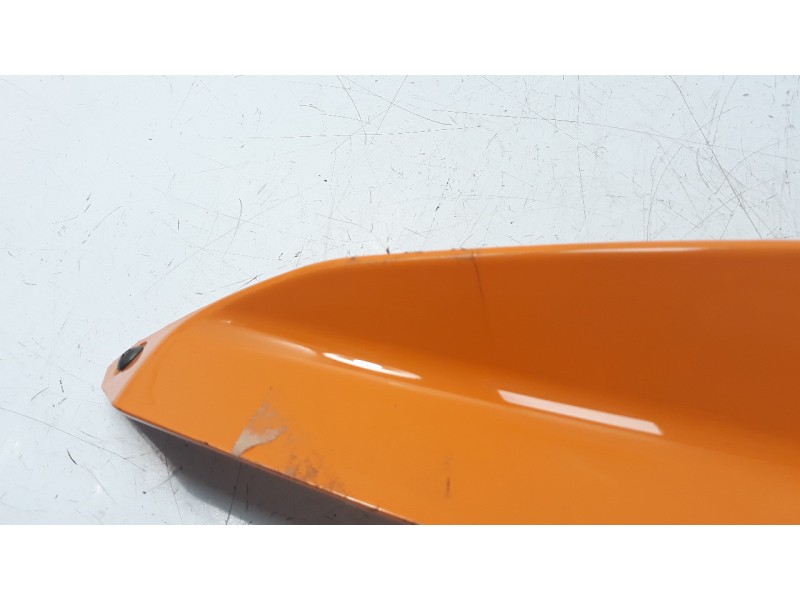 Recambio de moldura para lambretta v200 special flex special flex referencia OEM IAM 83620XK10000  