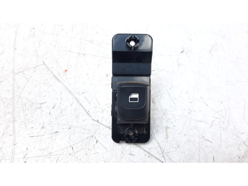 Recambio de mando elevalunas trasero derecho para kia stonic (ybcuv) 1.6 crdi cat referencia OEM IAM 93590H8000WK  