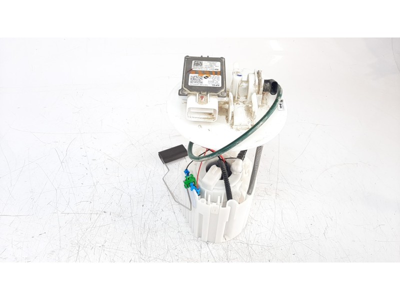 Recambio de bomba combustible para hyundai tucson referencia OEM IAM 31120N9100  