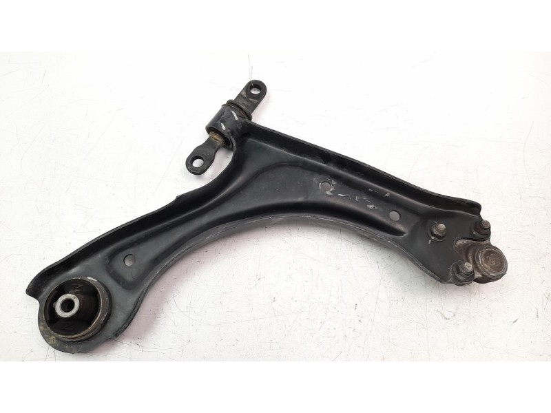 Recambio de brazo suspension inferior delantero izquierdo para hyundai tucson referencia OEM IAM 54500N9000  