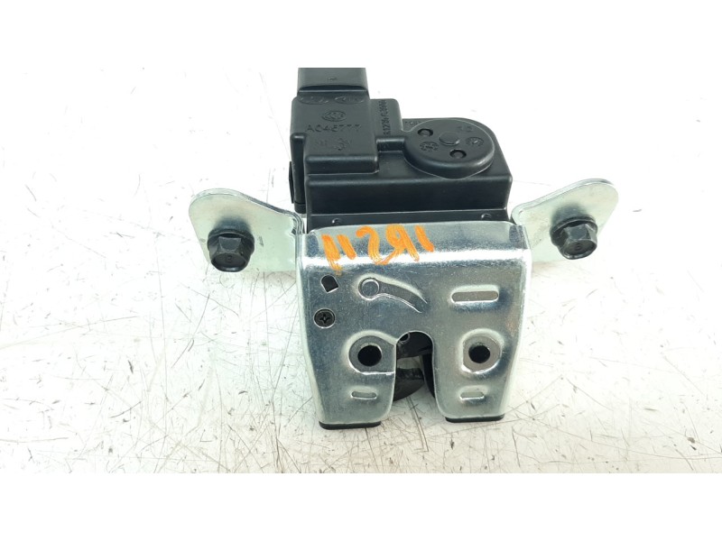 Recambio de cerradura maletero / porton para hyundai tucson referencia OEM IAM 81230G3000  