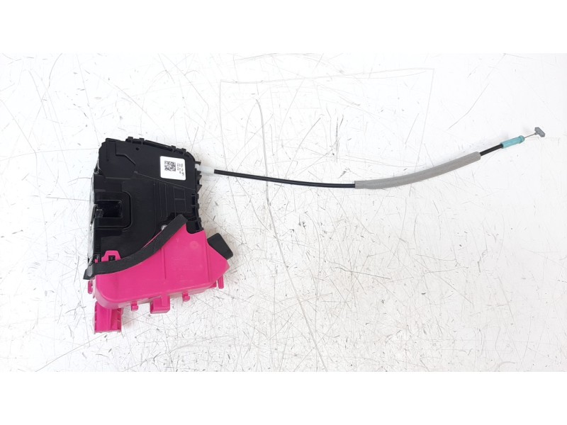 Recambio de cerradura puerta delantera derecha para hyundai tucson referencia OEM IAM 81320N7000  