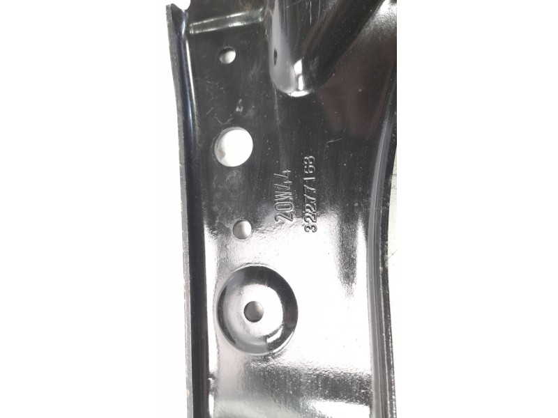 Recambio de travesaño inferior para volvo xc60 referencia OEM IAM 32277168  