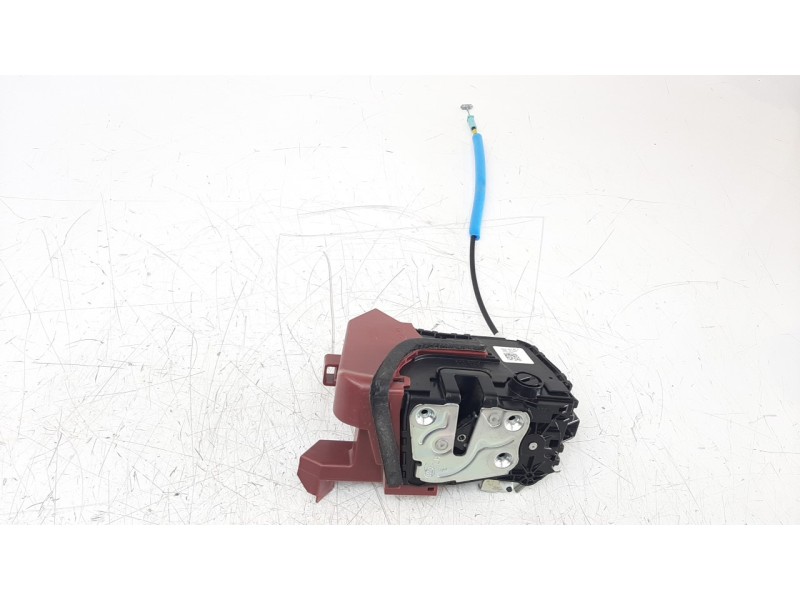 Recambio de cerradura puerta trasera izquierda para hyundai tucson referencia OEM IAM 81410N7000  