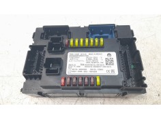 CAJA RELES / FUSIBLES P68411149AF P68411149AF 