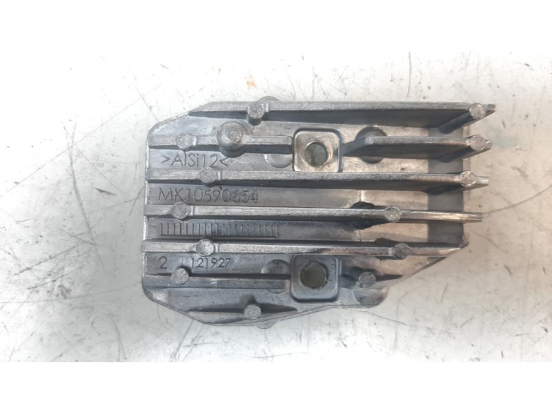 Recambio de centralita luces para renault clio iv referencia OEM IAM MK10590654  