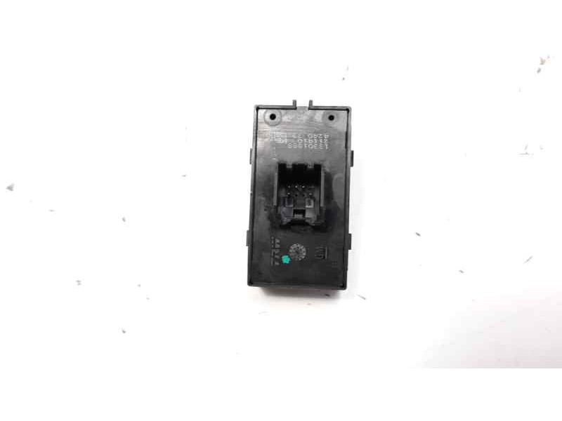 Recambio de mando elevalunas trasero derecho para opel mokka selective referencia OEM IAM 13301888  