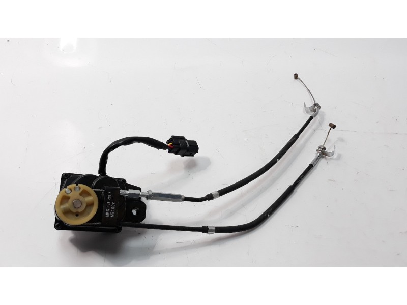 Recambio de caja mariposa para honda crf 1100l africa twin referencia OEM IAM 31420MKSE01  