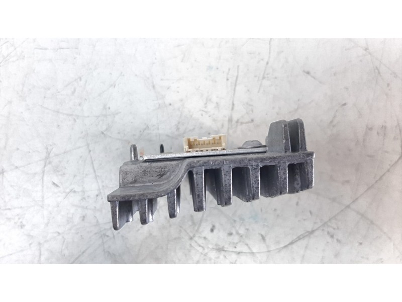 Recambio de centralita luces para renault clio iv referencia OEM IAM MK10590653  