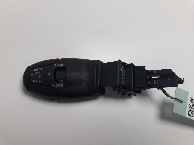 Recambio de mando volante para peugeot 5008 1.6 hdi fap referencia OEM IAM 96637157XT  