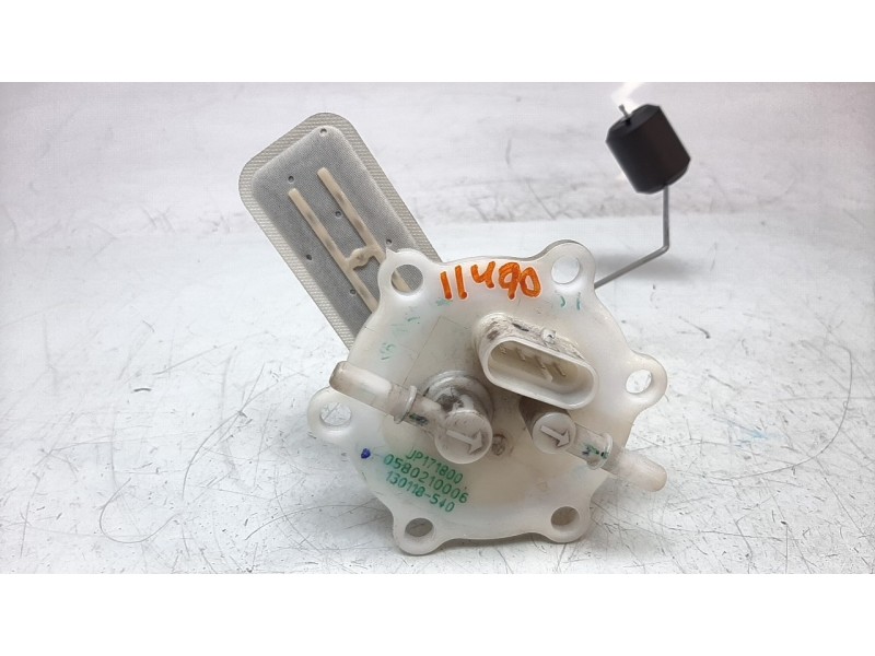 Recambio de bomba combustible para ktm 390 duke 390 duke referencia OEM IAM 93307088000  