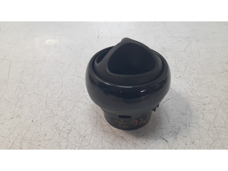 Recambio de rejilla aireadora para smart fortwo coupe referencia OEM IAM A4538305301  