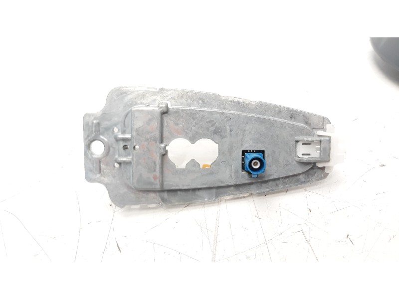 Recambio de antena para bmw serie 3 lim. (f30) 318d referencia OEM IAM 92268946  