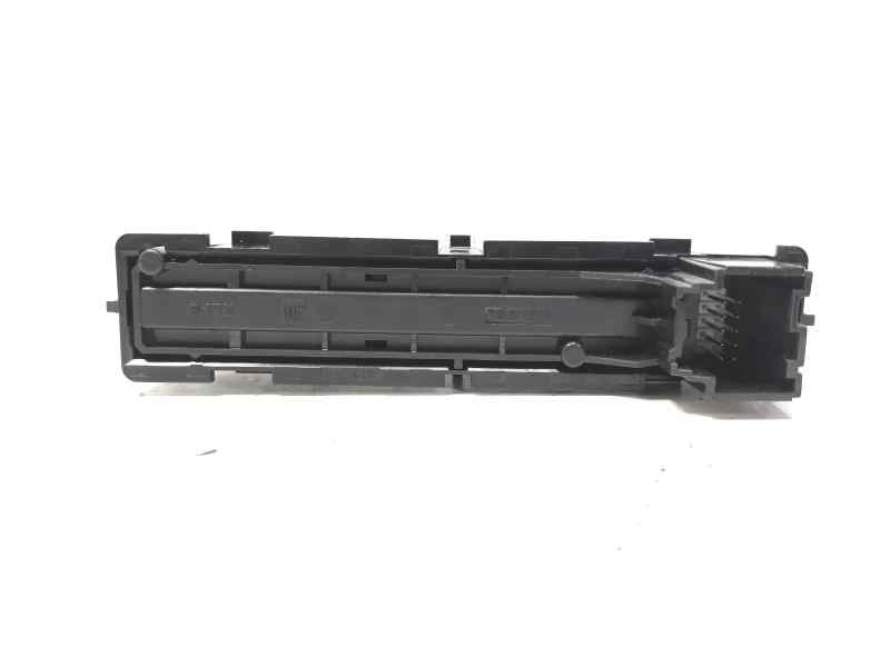 Recambio de warning para opel mokka selective referencia OEM IAM 95016183  
