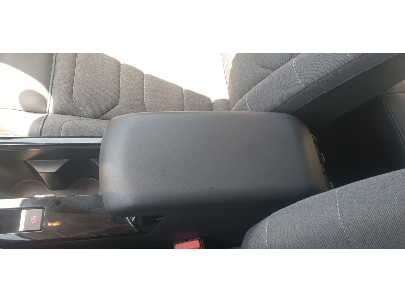 Recambio de apoyabrazos central para citroen c4 pure tech referencia OEM IAM 98310333ZD  
