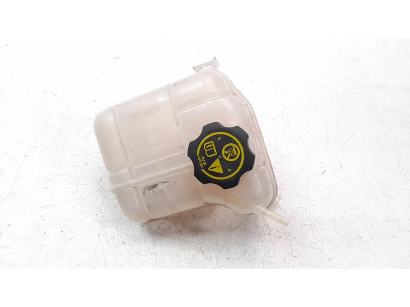 Recambio de deposito expansion para opel insignia berlina 1.6 cdti dpf referencia OEM IAM 22924025  