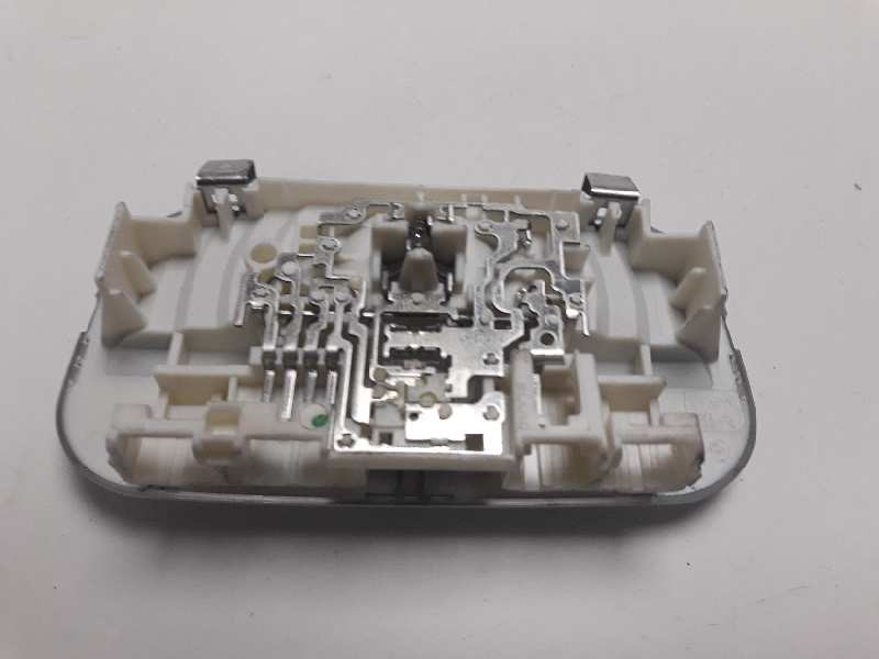Recambio de luz interior para peugeot 5008 1.6 hdi fap referencia OEM IAM 9652262180  
