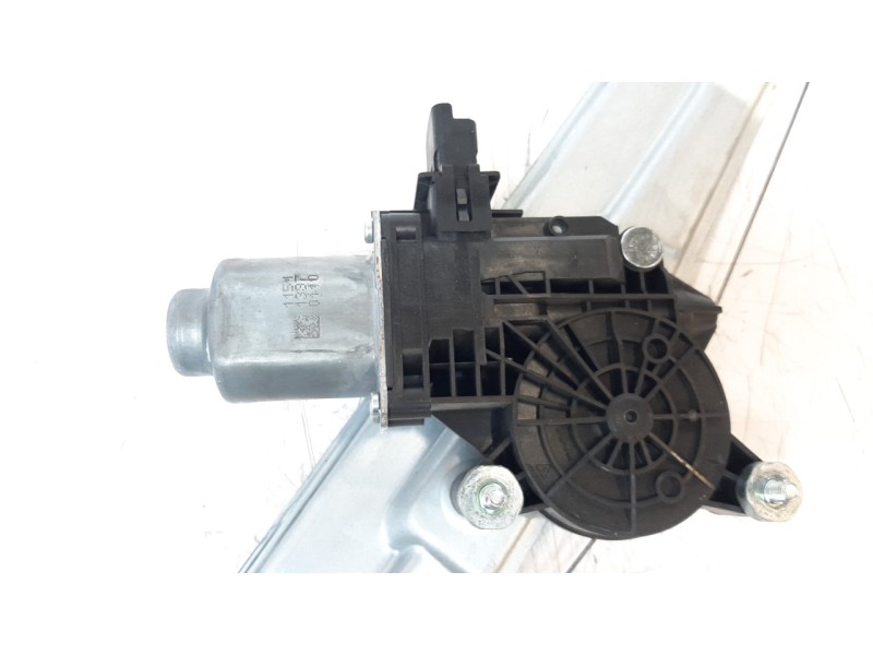Recambio de elevalunas delantero derecho para hyundai tucson referencia OEM IAM 82404N7000  