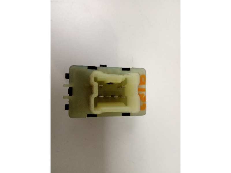 Recambio de mando elevalunas delantero derecho para dacia sandero sl audacia referencia OEM IAM 254214937R  