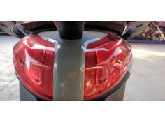 Recambio de moldura para piaggio (vespa) piaggio medley 125 medley 125ie iget referencia OEM IAM 1B001704   2
