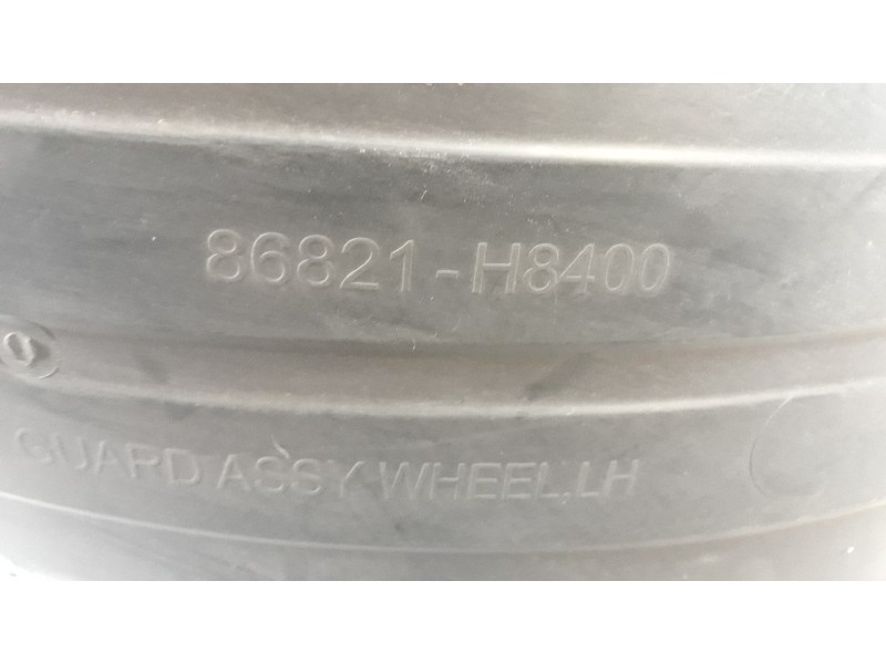 Recambio de paso rueda trasero izquierdo para kia stonic (ybcuv) 1.6 crdi cat referencia OEM IAM 86821H8400  