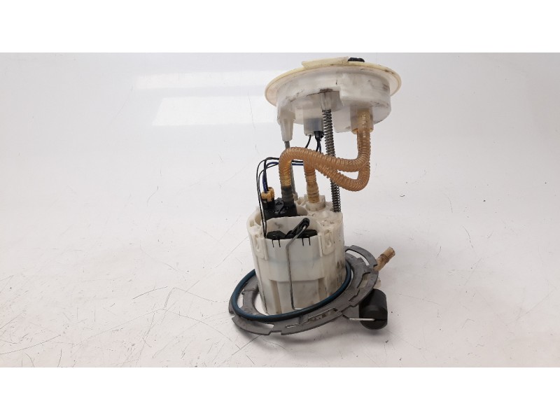 Recambio de bomba combustible para bmw serie 3 lim. (f30) 318d referencia OEM IAM 16117243972  
