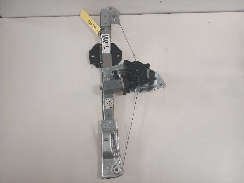 Recambio de elevalunas delantero derecho para dacia sandero sl audacia referencia OEM IAM 807209299  