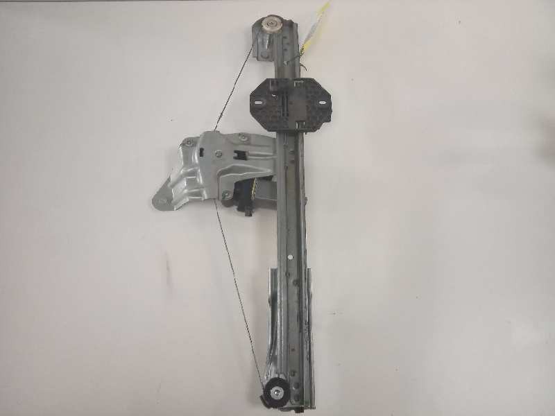 Recambio de elevalunas delantero derecho para dacia sandero sl audacia referencia OEM IAM 807209299  