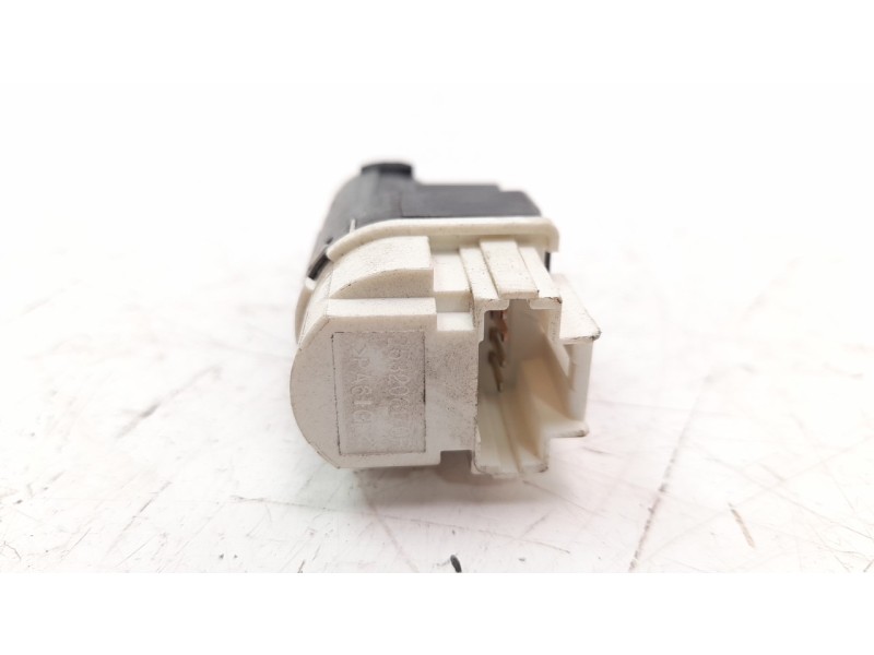 Recambio de interruptor para renault clio iv 1.2 16v referencia OEM IAM 253206170R  