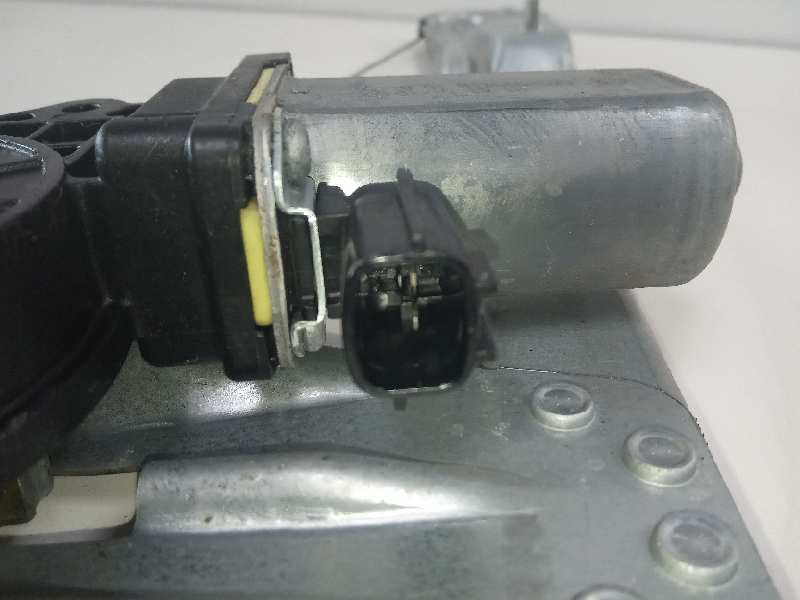 Recambio de elevalunas delantero derecho para dacia sandero sl audacia referencia OEM IAM 807209299  
