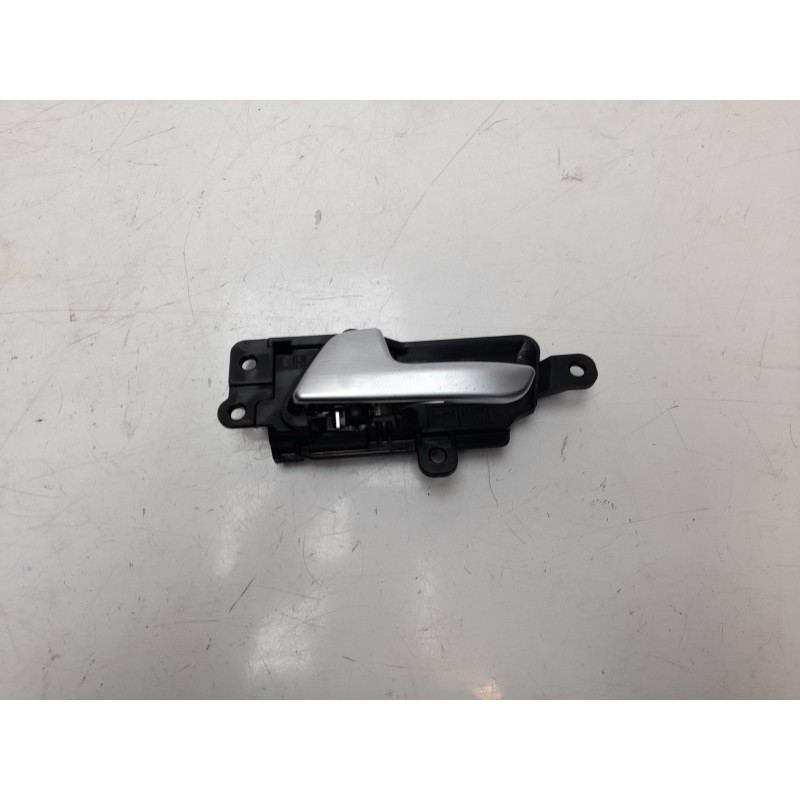Recambio de maneta interior trasera izquierda para kia sportage drive 2wd referencia OEM IAM 82613F1000  