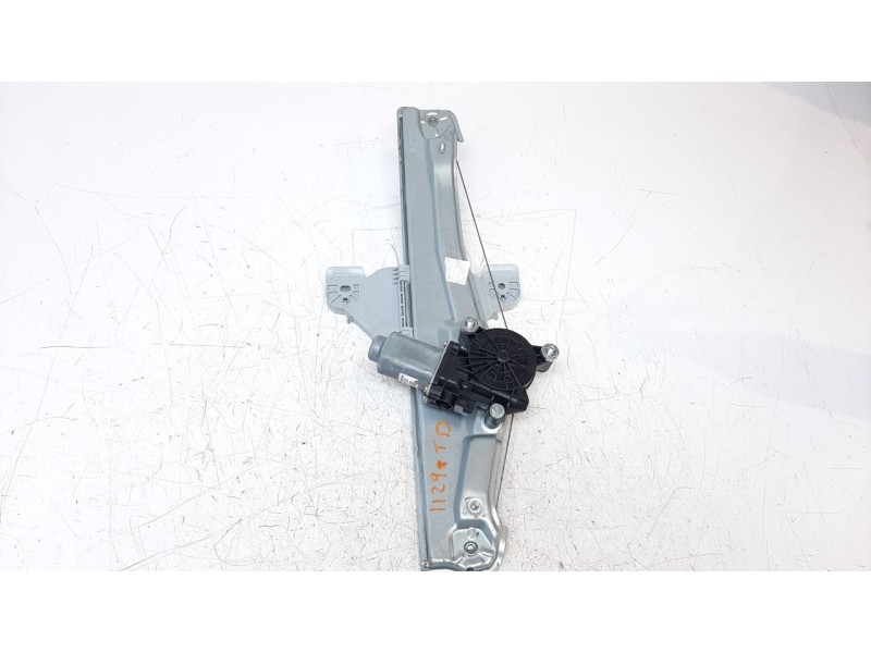 Recambio de elevalunas trasero derecho para hyundai tucson referencia OEM IAM 83404N7000  