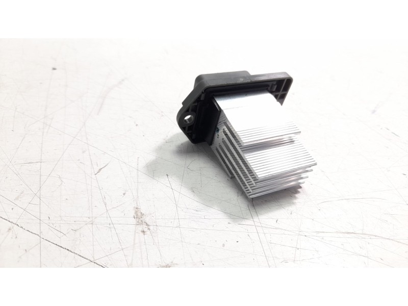Recambio de resistencia calefaccion para kia stonic (ybcuv) 1.6 crdi cat referencia OEM IAM 97179H8000  