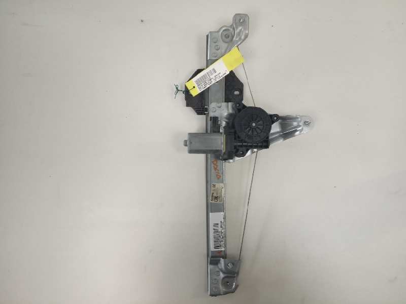 Recambio de elevalunas trasero derecho para dacia sandero sl audacia referencia OEM IAM 827206057  