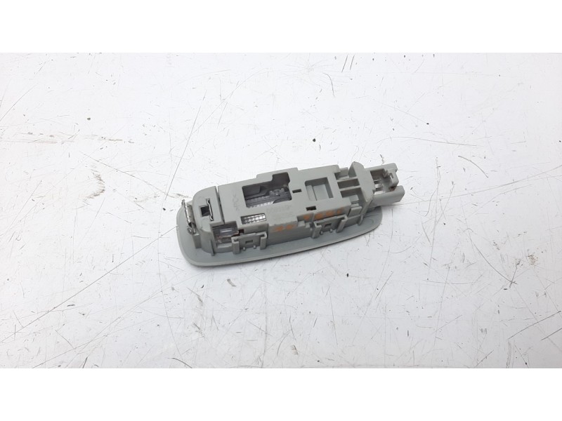 Recambio de luz interior para suzuki sx4 1.6 16v cat referencia OEM IAM 3621061M00  
