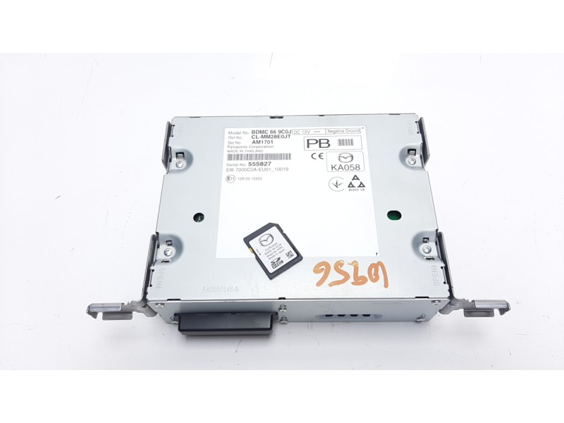 Recambio de sistema navegacion gps para mazda 3 berlina (bp) referencia OEM IAM BDMC669C0J CLMM28E0JT 