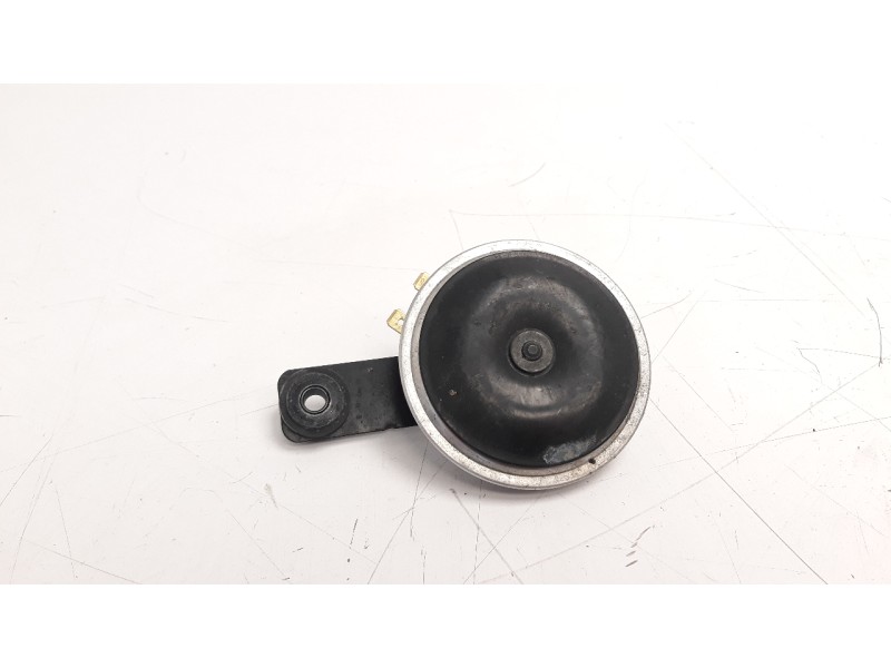 Recambio de claxon para honda cb 650r referencia OEM IAM 38110KPPT01  