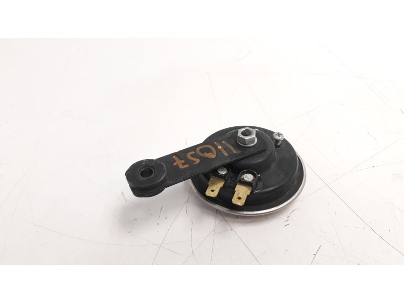 Recambio de claxon para honda cb 650r referencia OEM IAM 38110KPPT01  