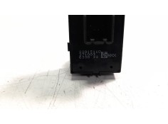 Recambio de mando elevalunas trasero izquierdo para opel insignia berlina 1.6 cdti dpf referencia OEM IAM 22915110 IAF230077  2