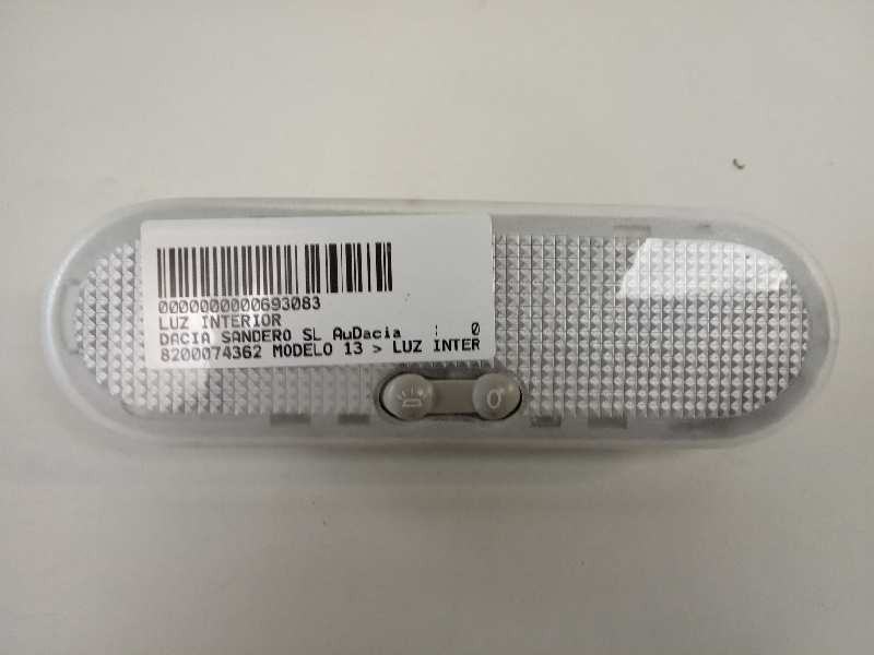 Recambio de luz interior para dacia sandero sl audacia referencia OEM IAM 8200074362  