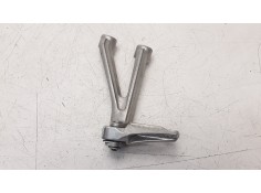 Recambio de estribo para honda cb 650r referencia OEM IAM 50760MKND50  