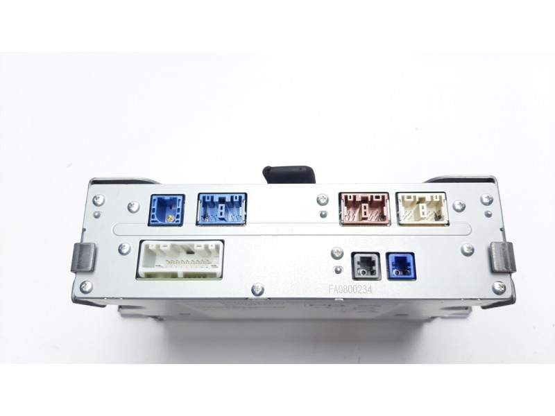 Recambio de sistema navegacion gps para mazda 3 berlina (bp) referencia OEM IAM BDMC669C0J CLMM28E0JT 
